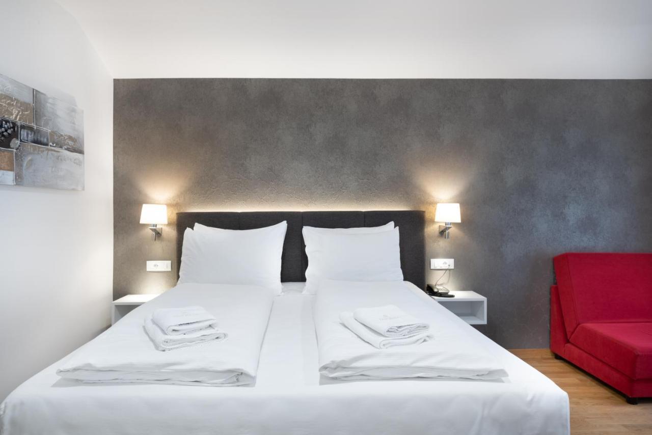 Hotel Dvorec โทลมิน ภายนอก รูปภาพ