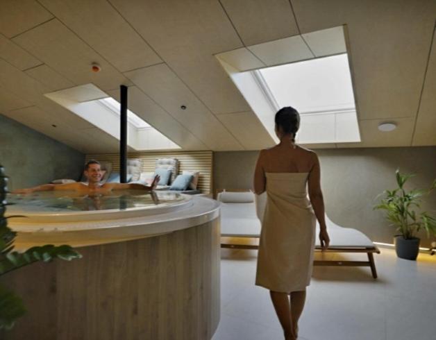 Hotel Dvorec โทลมิน ภายนอก รูปภาพ